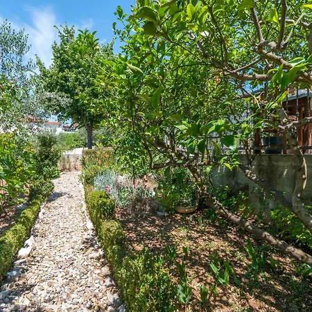 2 Bedroom Pet Friendly Apartment In Pakostane Apartment Pakostane
