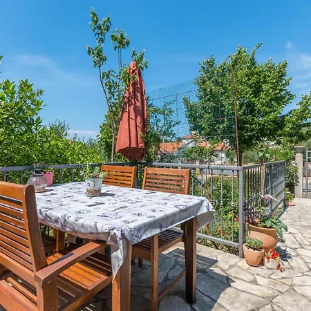 Apartment 2 Bedroom Pet Friendly Apartment In Pakostane Pakostane
