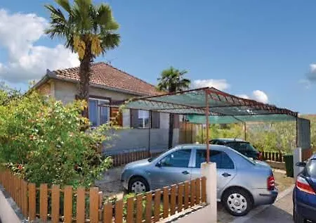 2 Bedroom Pet Friendly Apartment In Pakostane Pakostane