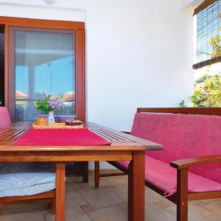 Apartment 2 Bedroom Beautiful Apartment In Pakostane *