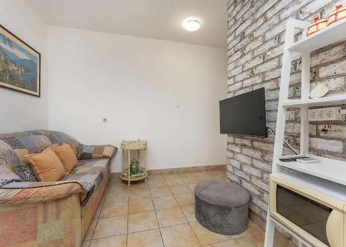 Kraljice Jelene Pakoštane